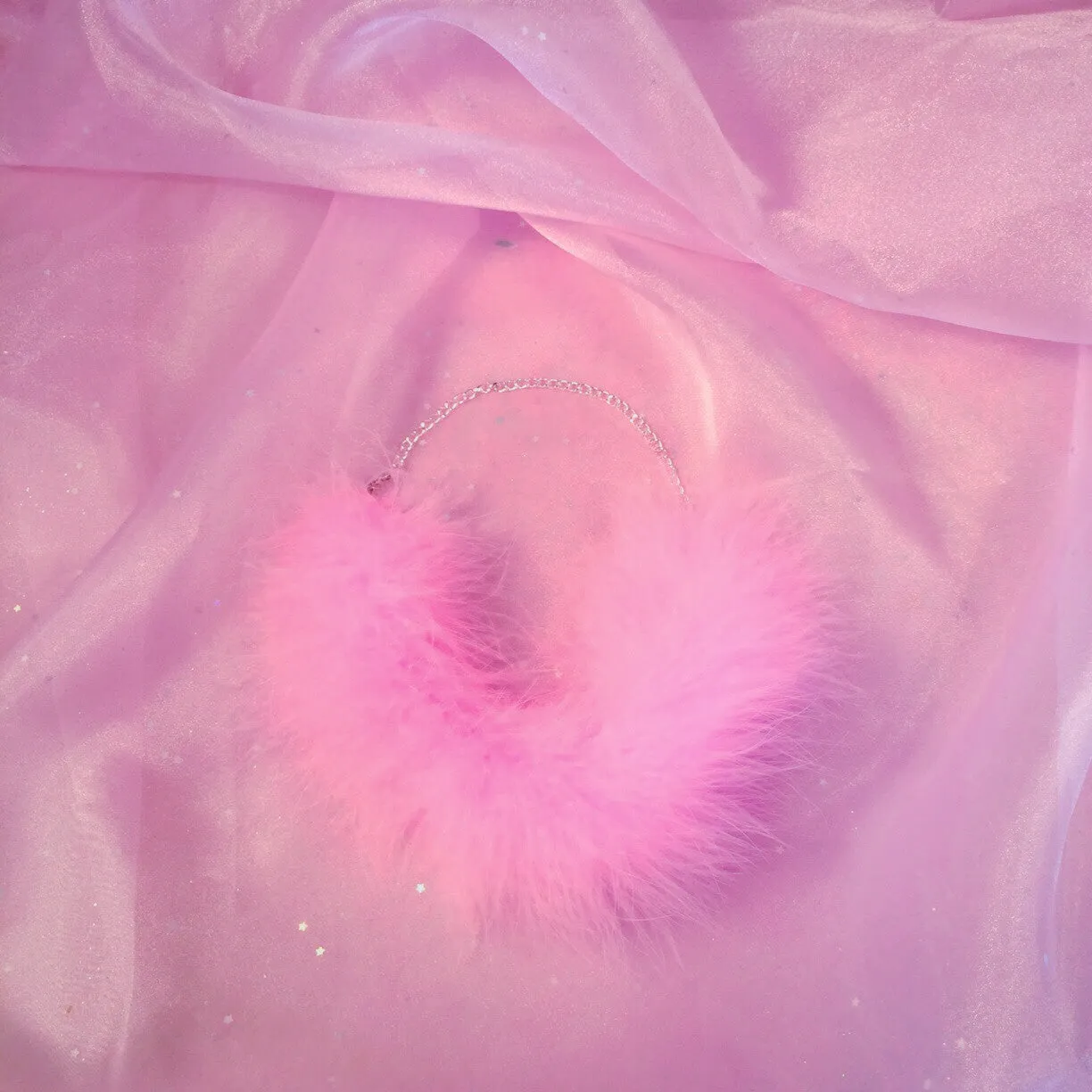 FLUFFY CHOKER